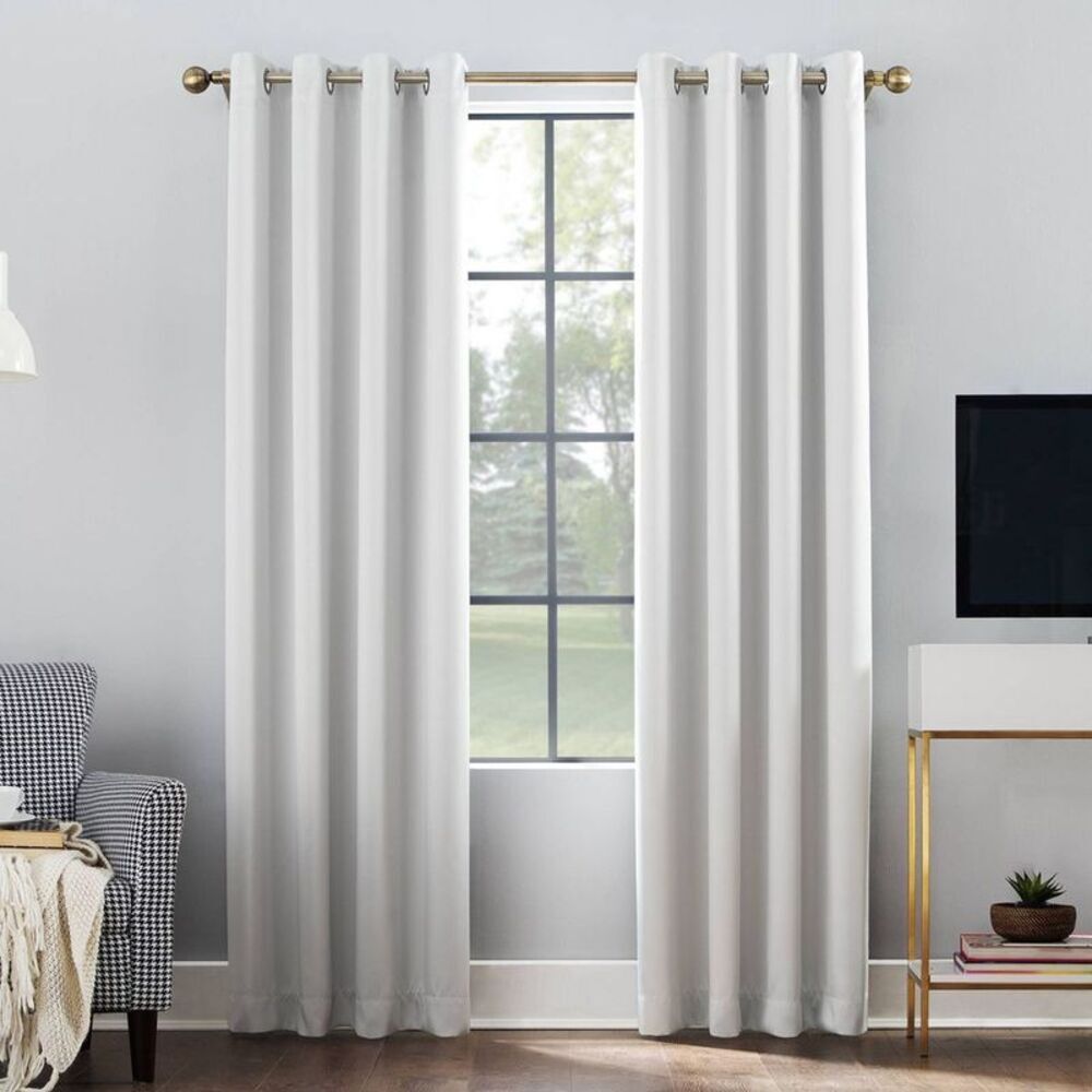 Sun Zero - 52"x108" Sun Zero 100% Blackout Oslo Theater Grade Pearl